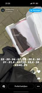 Brown Travis scott 23,5, Ophalen of Verzenden, Nieuw, Jongetje of Meisje, Schoentjes
