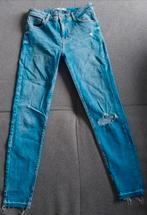 Bershka Skinny Jeans | Maat 36 | Regular Waist | Lichtblauw, Blauw, Zo goed als nieuw, W28 - W29 (confectie 36), Bershka