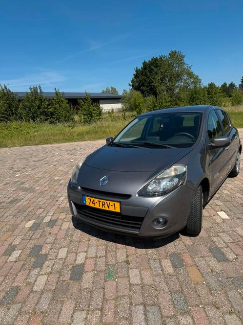 Renault Clio 1.2 16V 55KW 5-DRS E4 2012 Grijs, Auto's, Renault, Particulier, Clio, Benzine, C, Hatchback, Handgeschakeld, Origineel Nederlands