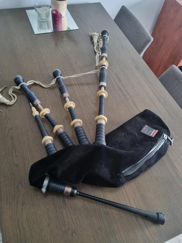 Highland Bagpipe, Muziek en Instrumenten, Blaasinstrumenten | Overige, Gebruikt, Houtblazer, Met koffer of draagtas, Ophalen