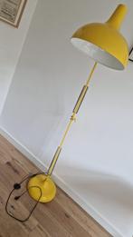 Mooie en leuke vrijstaande vloerlamp, Ophalen of Verzenden, Zo goed als nieuw, Metaal, 150 tot 200 cm