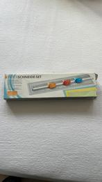 Papier snijder, Ophalen of Verzenden, Zo goed als nieuw, Haken, Patroon of Boek