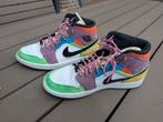 Nike Air Jordan 1 mid se multi color sneakers maat 38, Ophalen of Verzenden, Zo goed als nieuw, Sneakers of Gympen