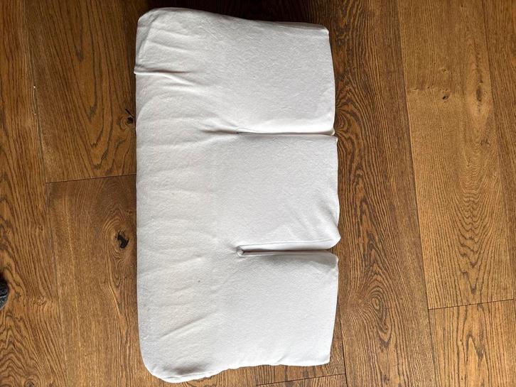 Orthopedisch hoofdkussen - Zo goed als nieuw, Huis en Inrichting, Slaapkamer | Beddengoed, Zo goed als nieuw, Kussen, Eenpersoons