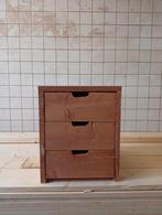 Nieuw leuk stevig nachtkastje, Nieuw, 45 tot 65 cm, Hout, 55 tot 70 cm