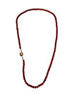 Lang antiek bloedkoraal collier aan gouden slot, L 62 cm., Sieraden, Tassen en Uiterlijk, Antieke sieraden, Verzenden, Goud, Ketting