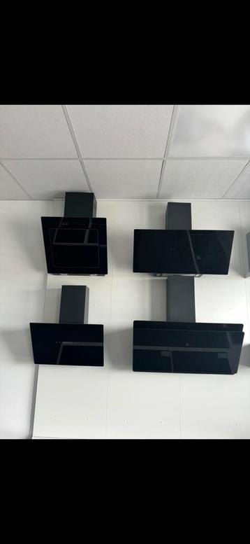 Groot assortiment aan afzuigkappen  beschikbaar voor biedingen