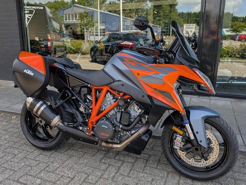 KTM 1290 Superduke GT van de eerste eigenaar. (bj 2024), Motoren, Motoren | KTM, Bedrijf, Sport