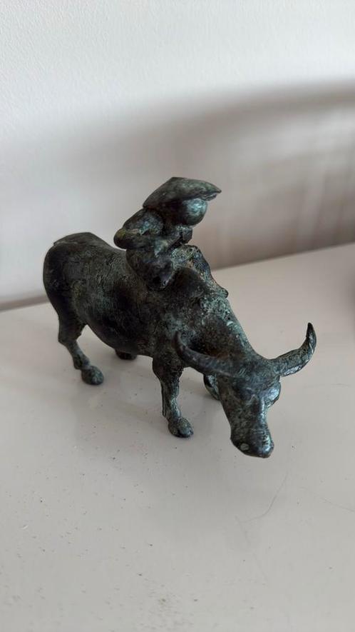 Bronzen beeld. Indonesie waterbuffel, Antiek en Kunst, Antiek | Koper en Brons, Ophalen of Verzenden