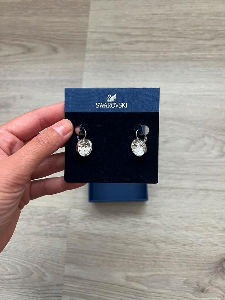 Elegante Swarovski oorbellen, Verzamelen, Swarovski, Zo goed als nieuw, Sieraad of Horloge, Ophalen of Verzenden