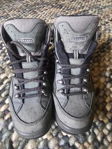 Lowa Renegade GTX Midi Wandelschoenen Maat 37 beschikbaar voor biedingen