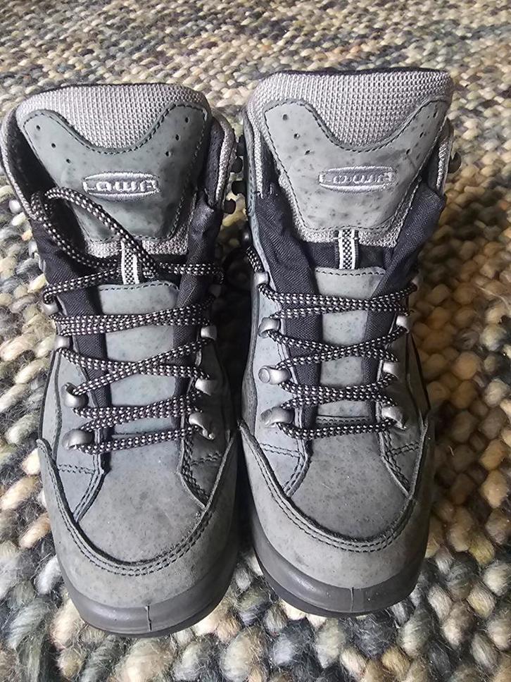 Lowa Renegade GTX Midi Wandelschoenen Maat 37, Kleding | Dames, Schoenen, Zo goed als nieuw, Wandelschoenen, Ophalen of Verzenden