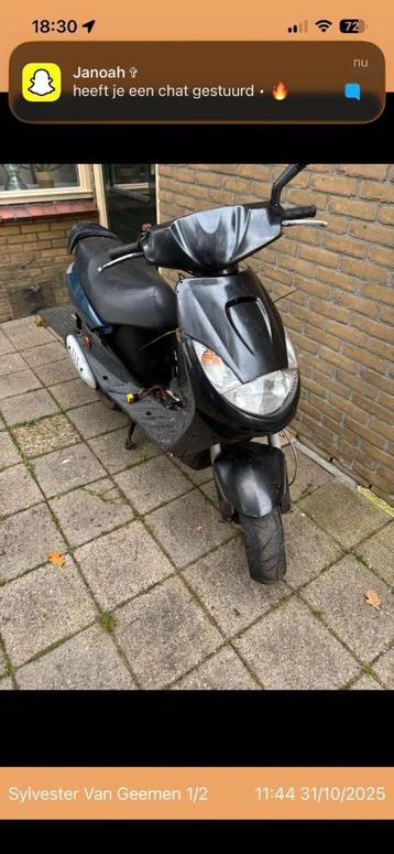 Viva city 50cc gezocht rond de 100 en 150 euro  beschikbaar voor biedingen