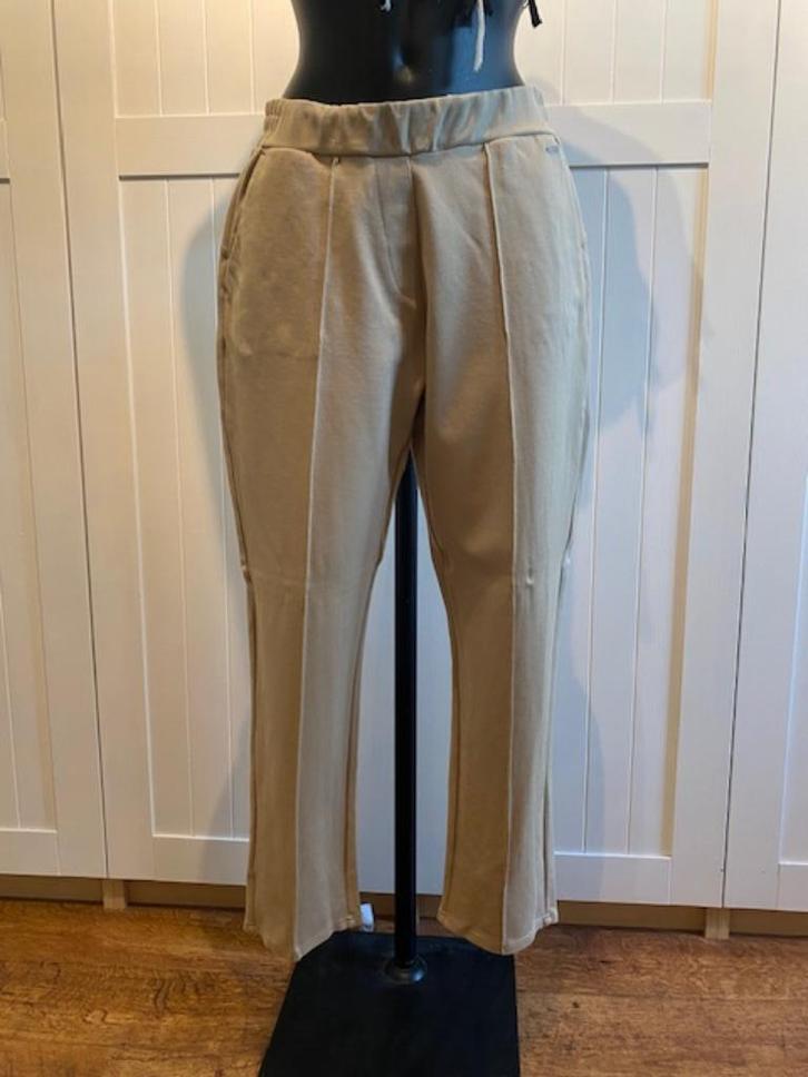 Silvercreek Floris broek stretch met plooi L | 40 beige, Kleding | Dames, Broeken en Pantalons, Nieuw, Maat 42/44 (L), Beige, Lang