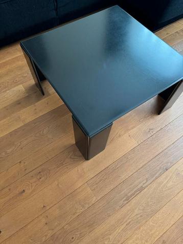 Strakke Salon Tafel 1x1 meter beschikbaar voor biedingen