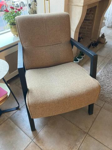 Te koop aangeboden: twee fauteuils beschikbaar voor biedingen