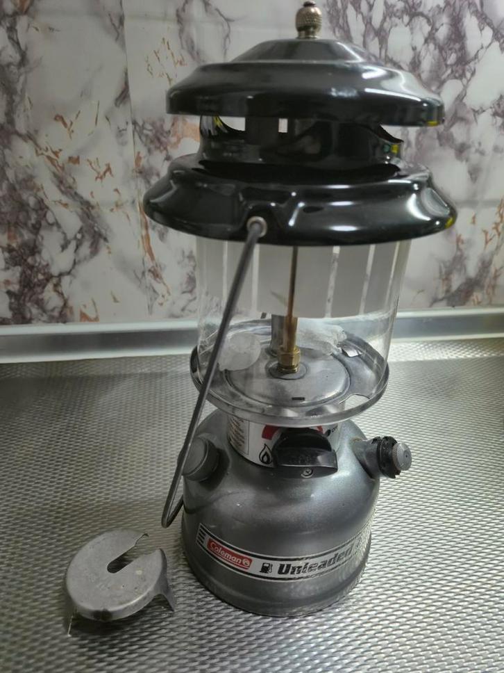 Coleman Unleaded benzine lamp., Caravans en Kamperen, Kampeeraccessoires, Zo goed als nieuw, Ophalen of Verzenden