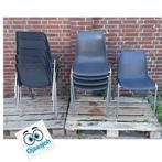 Kunstof stoelen met metalen onderstel 10 stuks Op=Op!, Nieuw, Ophalen of Verzenden, Nb, Nb