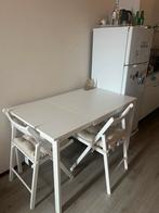 Uitschuifbare witte eettafel met twee stoelen ikea, Huis en Inrichting, Ophalen, Zo goed als nieuw, Rechthoekig, 50 tot 100 cm