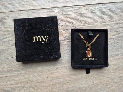 My Jewellery goudkleurige ketting met de letter J, Sieraden, Tassen en Uiterlijk, Kettingen, Nieuw, Overige materialen, Goud, Met hanger