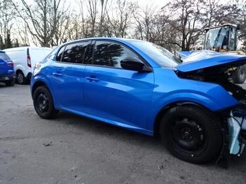 Peugeot 208 Bj 2023 1.2 benz 5 deurs voor demontage. beschikbaar voor biedingen