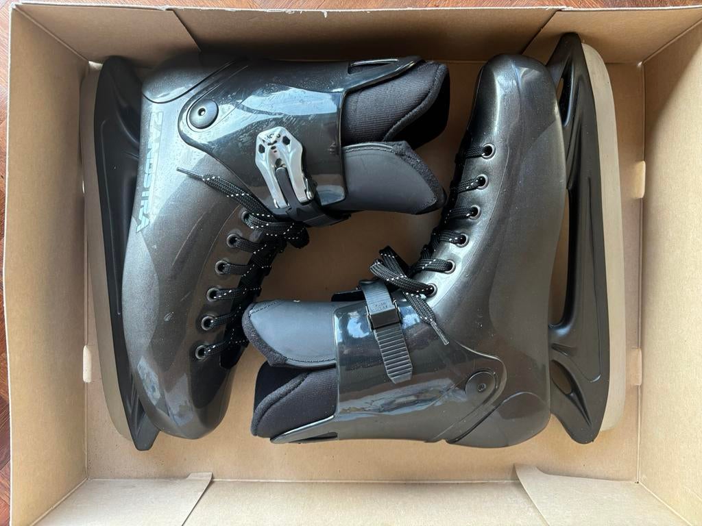ZANDSTRA ijshockeyschaatsen 1x gebruikt maat 44, Zandstra, Nieuw, Ophalen of Verzenden, IJshockeyschaatsen