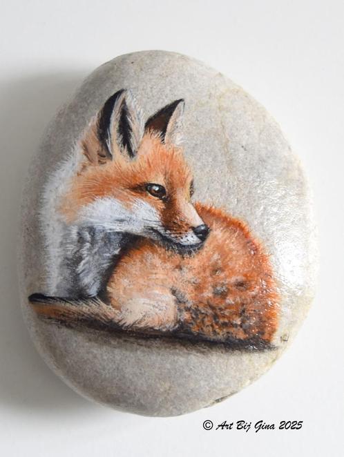 Vosje, hand geschilderd op een mooie lichte riviersteen, Antiek en Kunst, Kunst | Overige Kunst, Ophalen of Verzenden