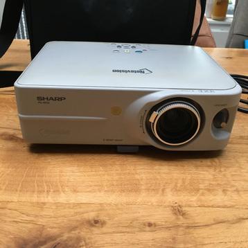 Beamer LCD Sharp Notevision PG-B10S beschikbaar voor biedingen