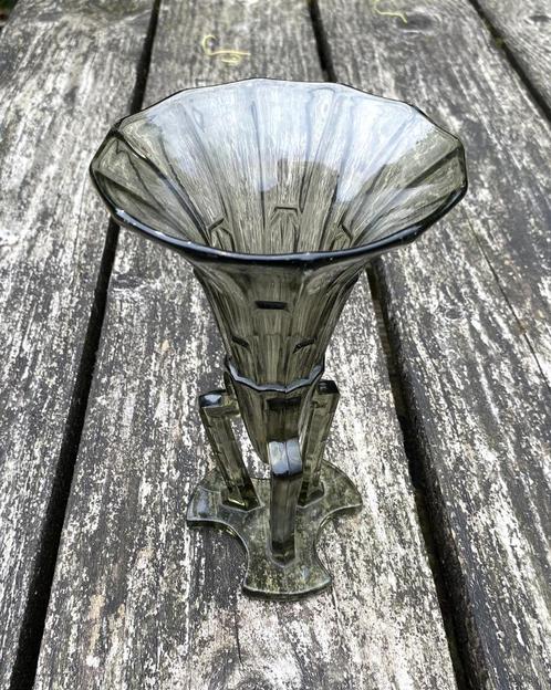 Leuke Art Deco Vaas - antiek vintage glas Raket Rosice, Huis en Inrichting, Woonaccessoires | Vazen, Zo goed als nieuw, Groen