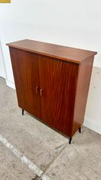 Vintage Kast Jaren 70 Halkastje teak, Antiek en Kunst, Antiek | Meubels | Kasten, Ophalen