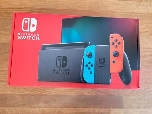 Nintendo Switch, compleet, Spelcomputers en Games, Spelcomputers | Nintendo Switch, Zo goed als nieuw, Switch 2019 Upgrade, Met 2 controllers