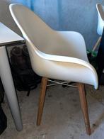 Twee witte kuipstoelen, Huis en Inrichting, Stoelen, Ophalen, Wit, Twee