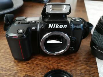 Nikon F601/N6006 Boddy

 beschikbaar voor biedingen