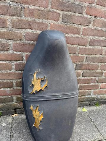 Vespa sprint en skipper 125cc onderdelen beschikbaar voor biedingen