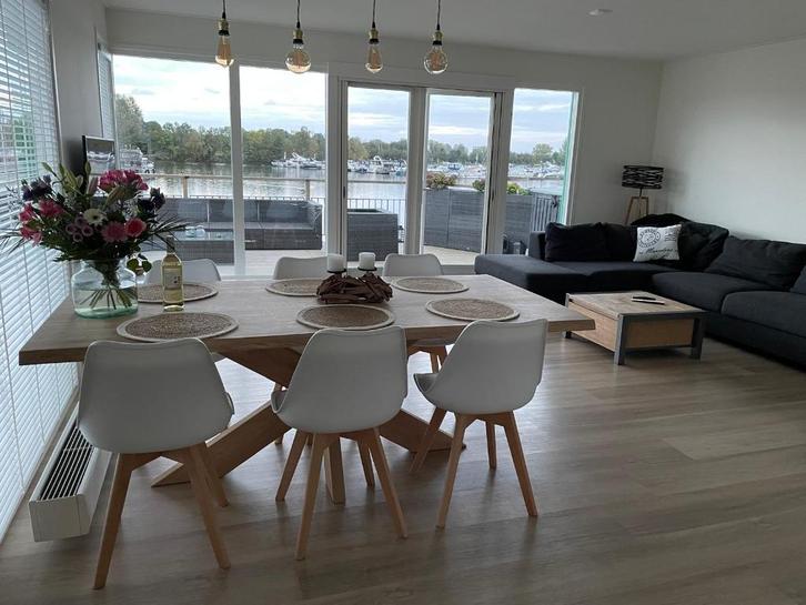 Luxe watervilla met eigen aanlegsteiger Maasbommel, Vakantie, Vakantiehuizen | Nederland, Gelderland en Veluwe, Landhuis of Villa