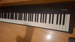 Roland fp-30 piano ,inb.luidsprekers 88 gewogen toetsen, Muziek en Instrumenten, Ophalen, Zo goed als nieuw