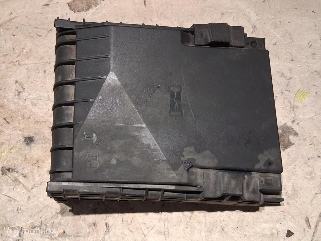 Afdekplaat Vw Golf V 1.4 TSI ('03-'08) 1K0937132F, Gebruikt, Volkswagen, Ophalen of Verzenden, Volkswagen