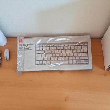 HEMA draadloos toetsenbord QWERTY beschikbaar voor biedingen
