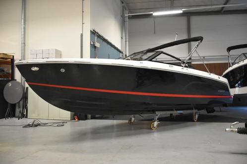 Primeur New Cobalt  CS23 Bowrider, Watersport en Boten, Speedboten, Nieuw, 6 meter of meer, Benzine, 200 pk of meer, Polyester