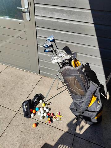 Complete MODERNE dames  golfset/ Standbag 
 beschikbaar voor biedingen