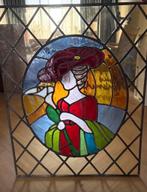 Glas in lood De vrouw met de lelie, Antiek en Kunst, Ophalen of Verzenden