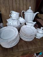 Oud servies / antiek / wit / goud / porselein / koffie kop, Ophalen of Verzenden