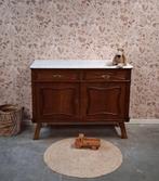 Vintage houten commode met wit marmeren blad “Britt”, Kinderen en Baby's, Kinderkamer | Commodes en Kasten, 50 tot 70 cm, Josièfine Vintage Line