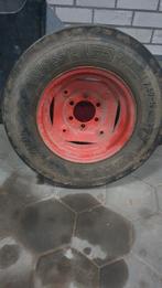 Tractor banden voor oldtimer oid, Ophalen