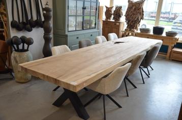 Suar Boomstamtafel 400 cm – BT 139 beschikbaar voor biedingen