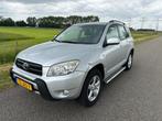 Toyota RAV4 2.0 VVTi Executive LEDER | NAVI | CLIMA !, 1998 cc, 4 cilinders, Handgeschakeld, Rav4