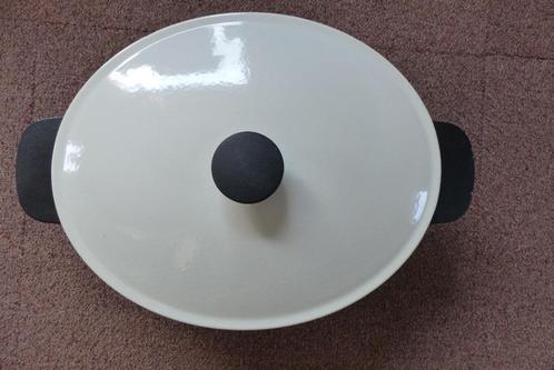 ovale gietijzeren pan, Huis en Inrichting, Keuken | Potten en Pannen, Gebruikt, Koekenpan of Braadpan, Gietijzer, Ophalen of Verzenden
