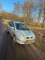 Renault Scénic 2.0 16V Dyna 2005 2002 Grijs, Auto's, Renault, 680 kg, 4 cilinders, Origineel Nederlands, Handgeschakeld