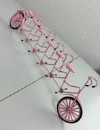 Zeldzaam Antiek 1960 Tandem roze 6-persoons Miniatuur fiets, Antiek en Kunst, Ophalen of Verzenden