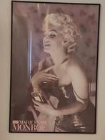 Marilyn Monroe poster ingelijst 60 x 90, Ophalen, Gebruikt, Hout, 75 cm of meer